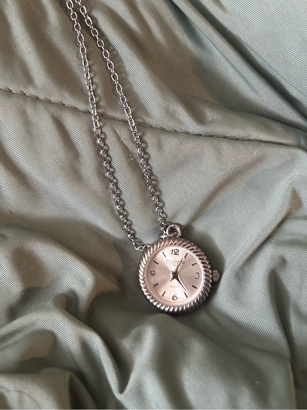vintage silver watch necklace - actually keeps time!